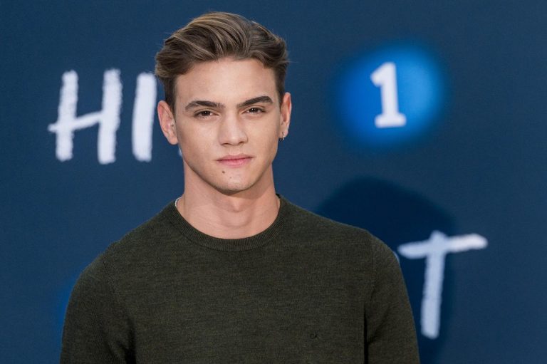 ヴェネチア国際映画祭で俳優が逮捕、受賞直前に性的暴行容疑で連行される