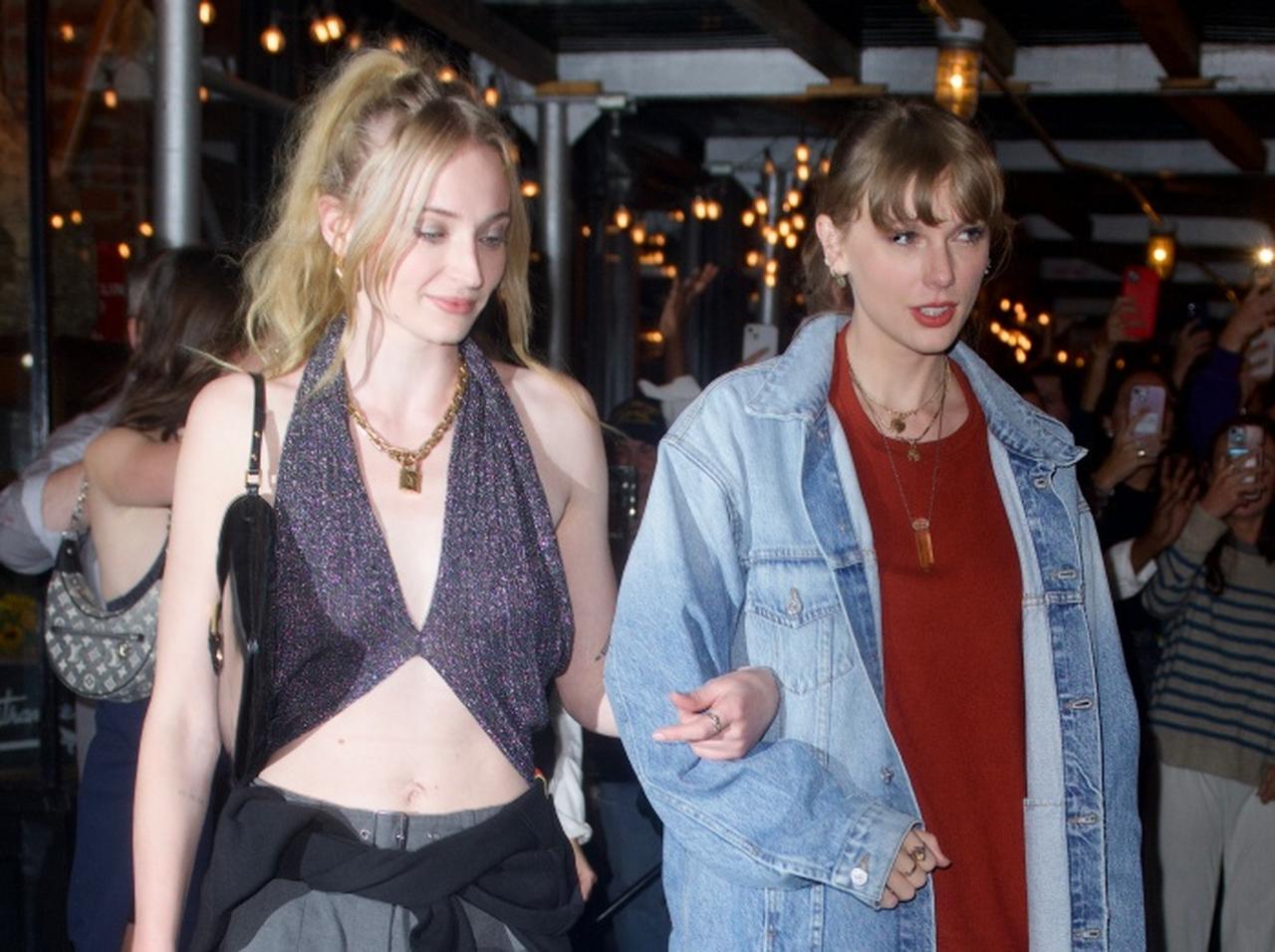 テイラー・スウィフト、“元カレの元妻”ソフィー・ターナーと女子会を開く
