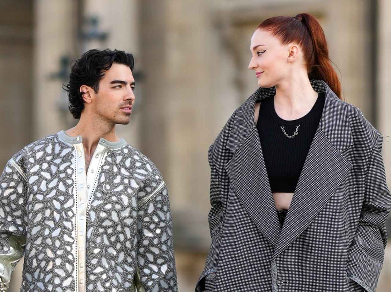 円満離婚から一転、ソフィー・ターナーがジョー・ジョナスを訴える