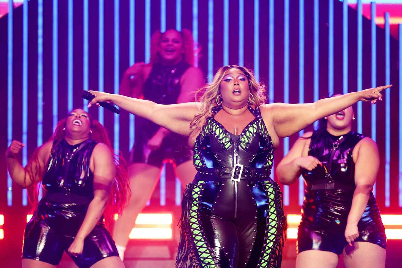 上司からの言葉の暴力、性的な写真の送付…『劣悪な職場環境』騒動のリゾに新たな疑惑