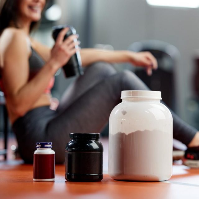 プレワークアウトサプリにはどんな効果がある？専門家が明かす飲むメリットと選び方