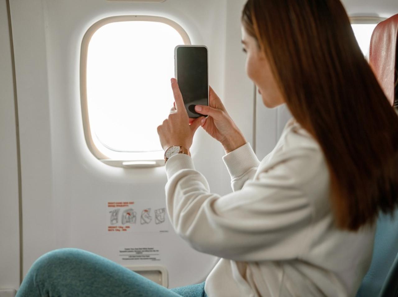 自称“有名インスタグラマーの女”が「放送禁止用語」を連呼して飛行機を降りる