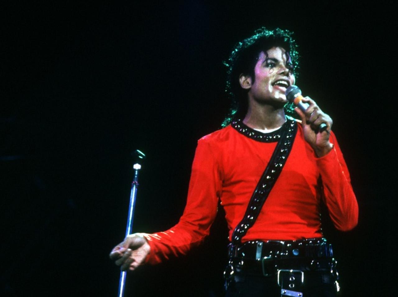 マイケル・ジャクソンの伝記映画で主演を務める甥っ子が”激似”と監督