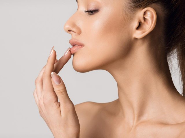 ぷるんとリップに導く！オススメのリップスクラブ＆マスク5選