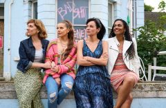 女性ばかりの一家を描く英国ドラマ『ドリームランド　渚の四姉妹』日本初上陸