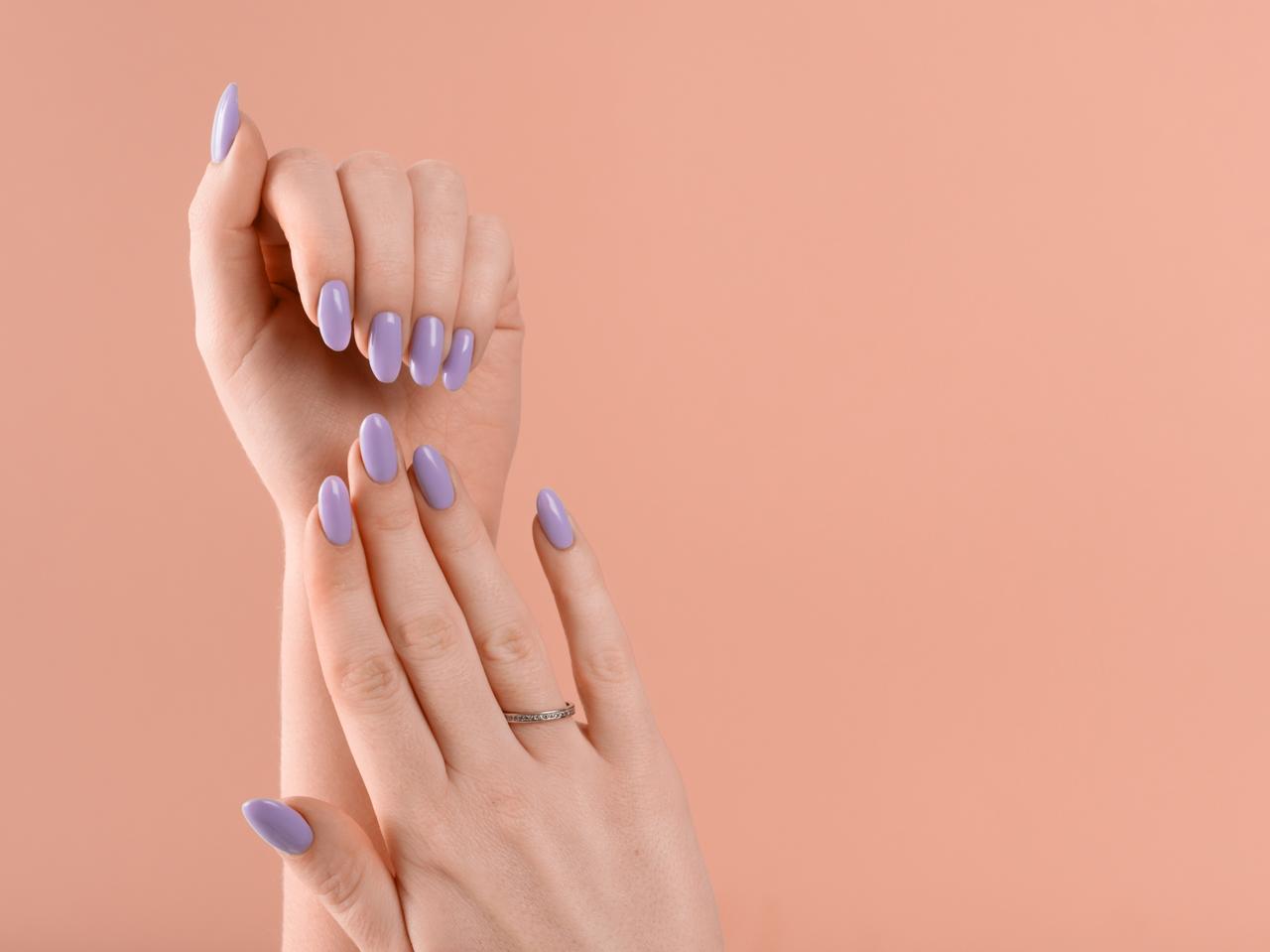 爪の裏側の皮が伸びるのはなぜ？ハイポニキウムの役割とケア方法