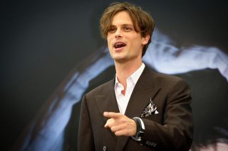 『クリミナル・マインド』リード役が共演者宅に“お届けもの”する姿が可愛すぎる【写真アリ】