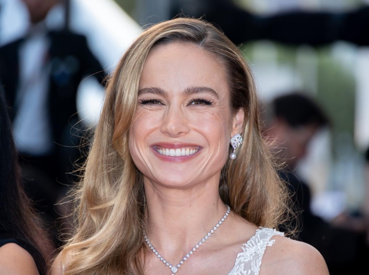 任天堂ガチ勢のブリー・ラーソン、秋のファッションに『ピクミン』を取り入れる