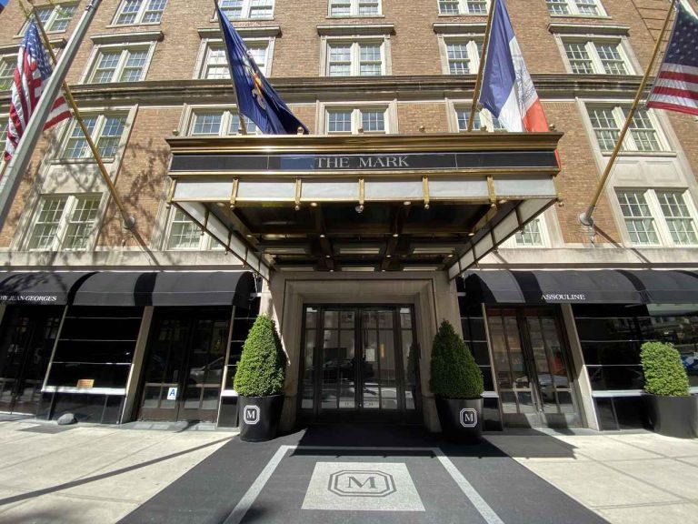 一泊1000万円の超高級ホテルが10代青年と泥沼裁判中、未成年へのお酒提供拒否が大騒動に発展