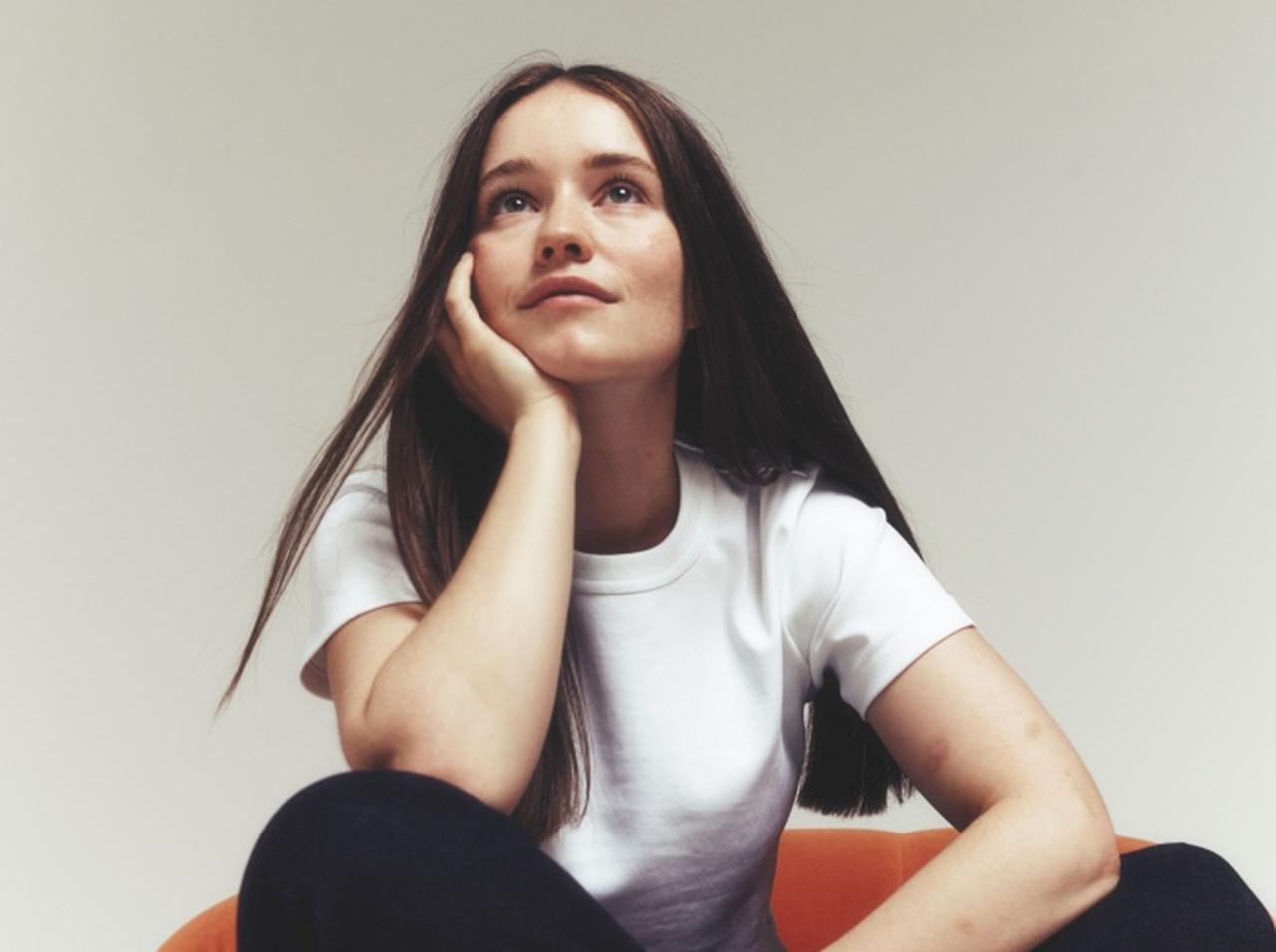 これがシグリッド流ポップス!初来日も話題になった彼女がニューEP『The Hype』をリリース