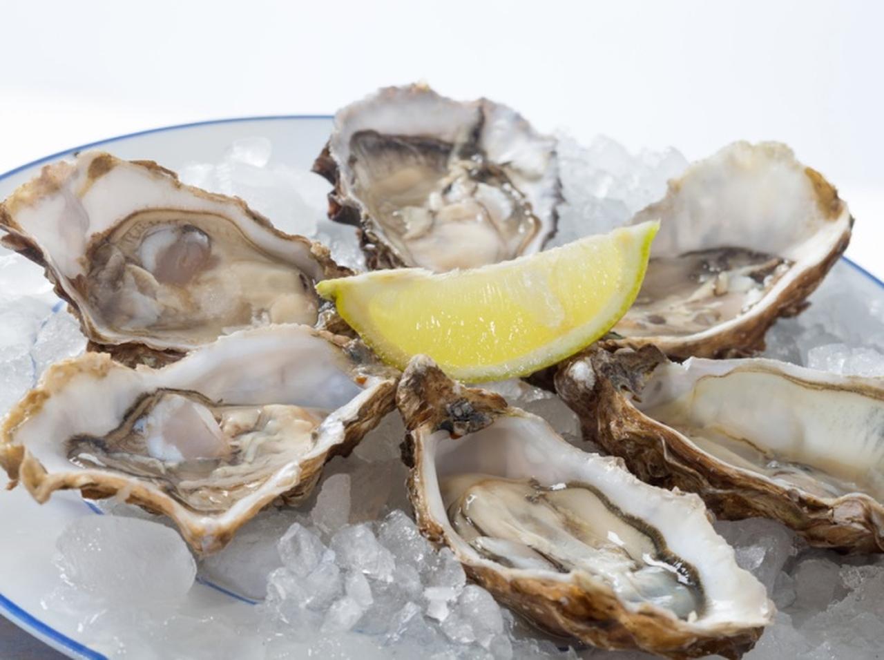 デートで女性が牡蠣を48個完食して男性が逃げる