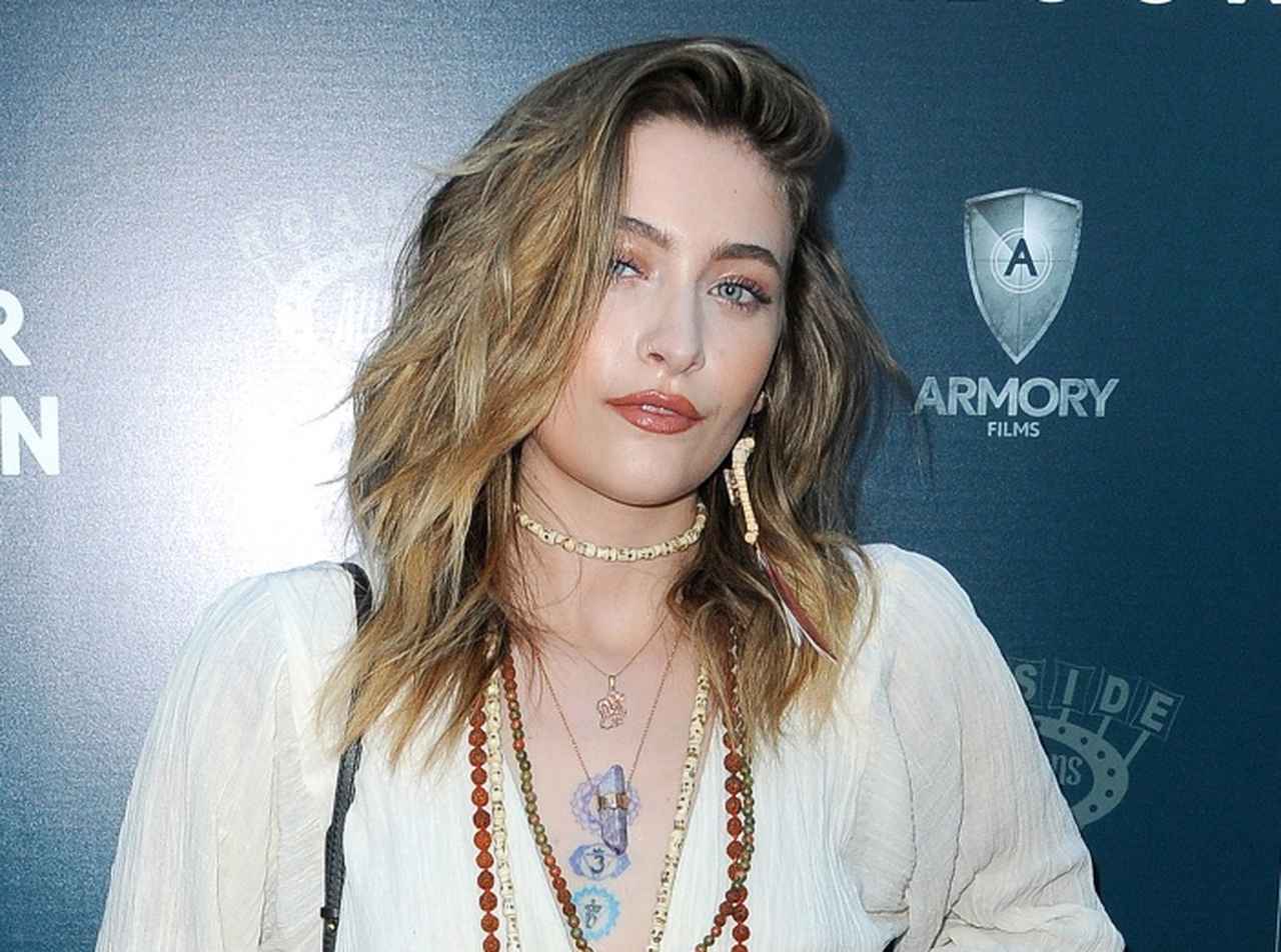 「老けてる」と言われたマイケル・ジャクソン25歳娘が“スッピン動画”で反論