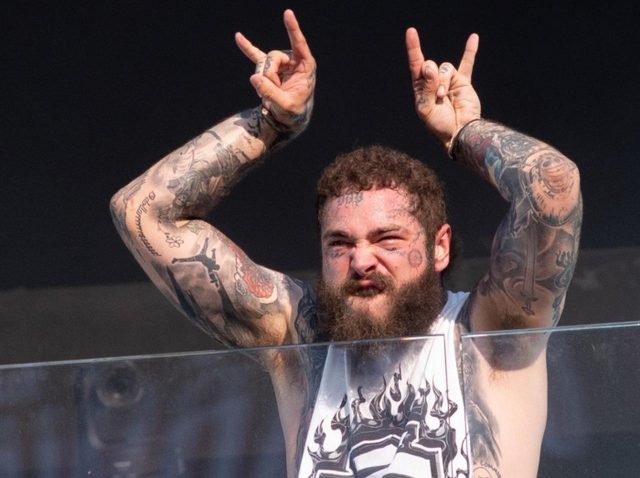 ポスト・マローン、歯に埋め込んだ「9,000万円のダイヤモンド」が取れて排水溝に落ちる