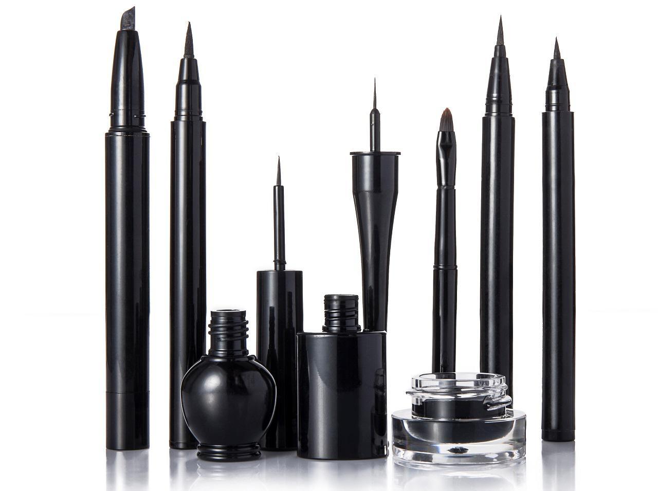 引いてない風なのに『目ヂカラ』がアップ！さりげなく盛れるアイラインの引き方