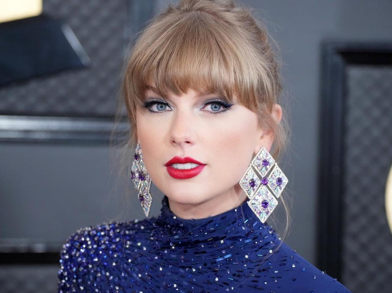 切らずにイメチェン!テイラー・スウィフトの“ボブ風アレンジ”が可愛すぎる