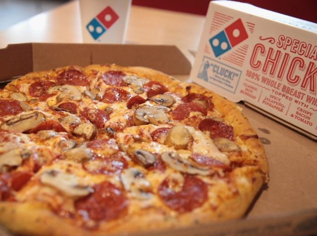 “緊急”のときにピザ1枚無料！米ドミノ・ピザが「非常事態用のピザ」を発表