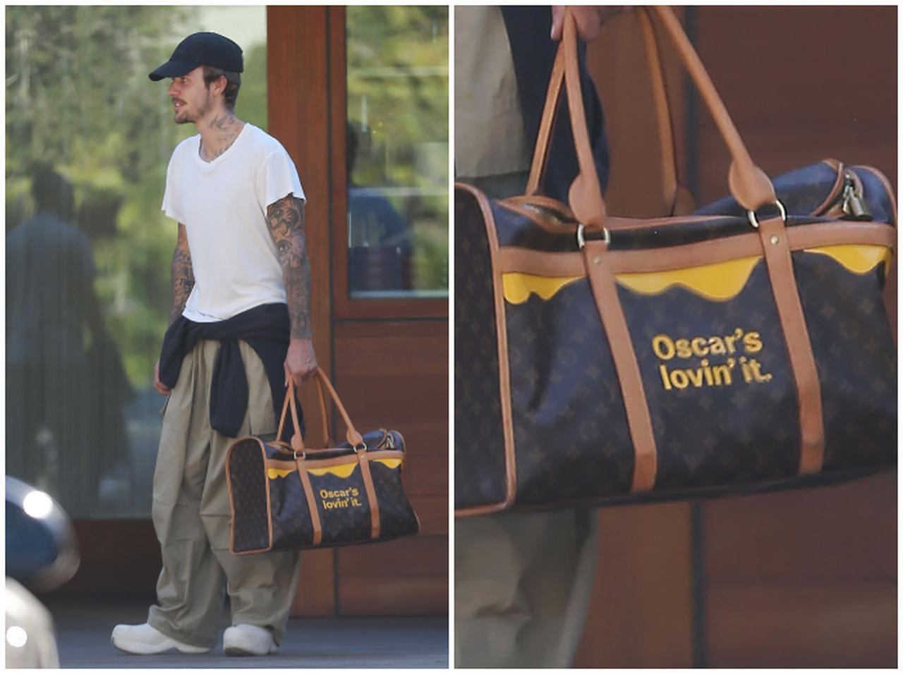 ジャスティン・ビーバーの愛犬は「特製のヴィトンのキャリーケース」でお出かけ【写真アリ】