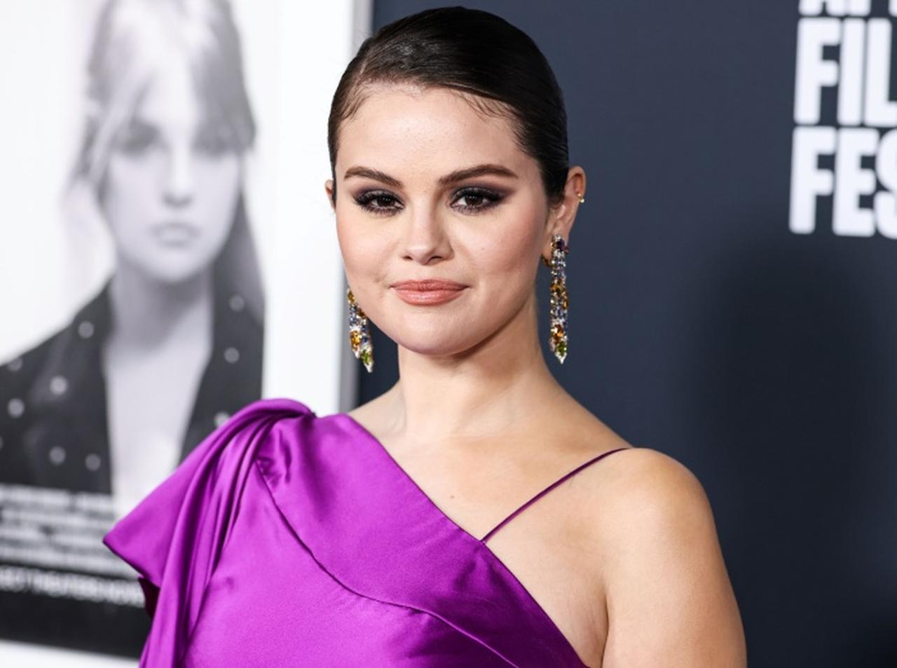 セレーナ・ゴメスが「元彼」の結婚式に参加