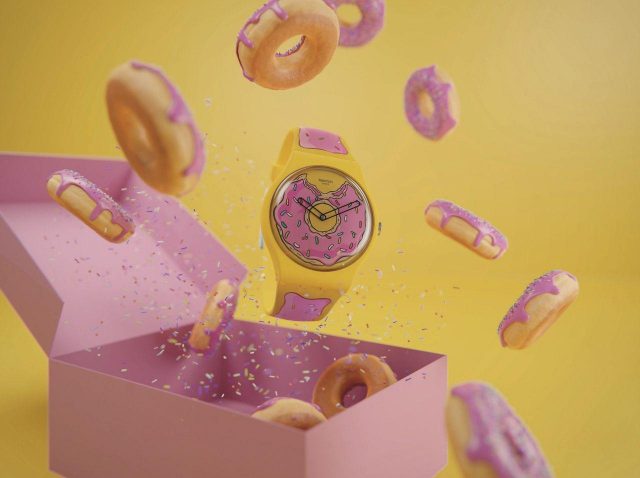 スウォッチに『ザ・シンプソンズ』のドーナツ柄スペシャルウォッチが登場！