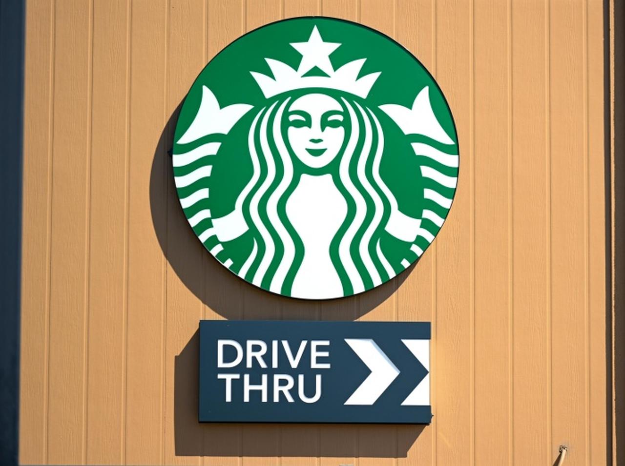 スターバックスで店員にサンドイッチを「半分に切って」とお願い→求めてた半分と違う…