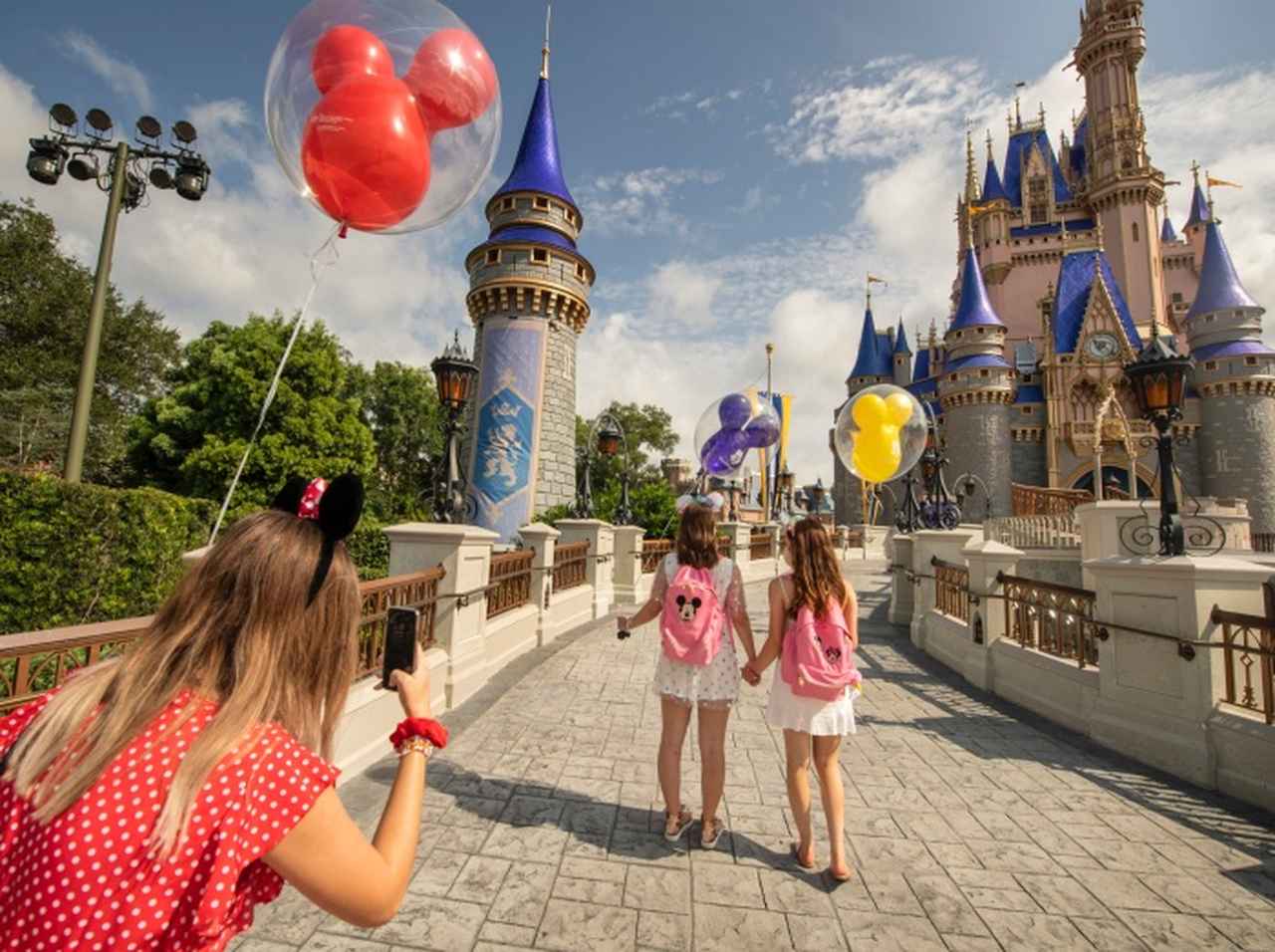 「家族連れに適していない」ディズニーランドでゲストが服装にNGを出される