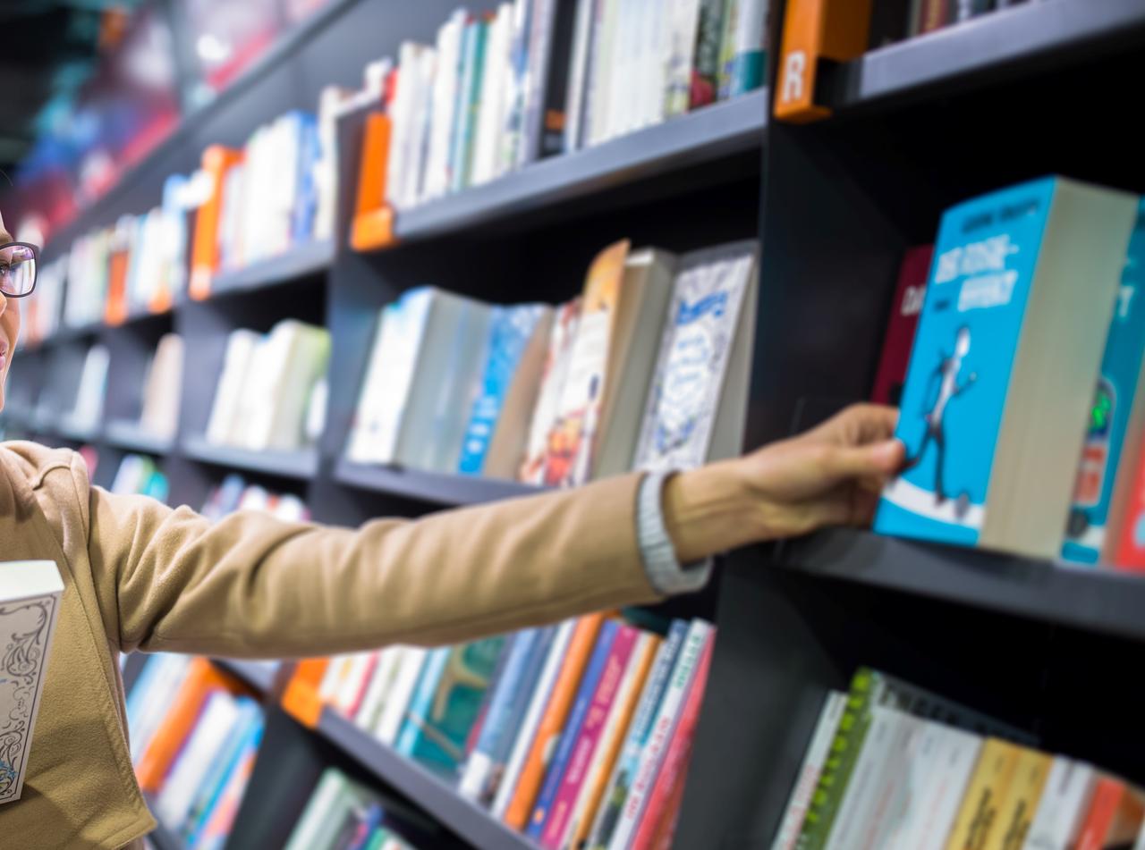 デビュー直前の新人作家→出版社が発売中止に→理由の闇が深かった【文学界スキャンダル】