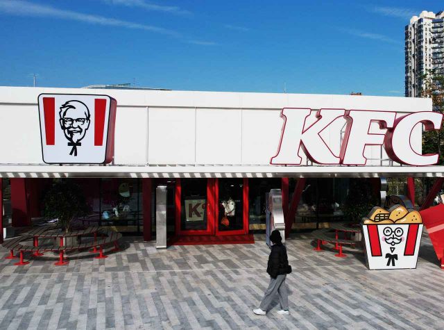 カーネル・サンダース、KFCに訴えられていた…一体なぜ？