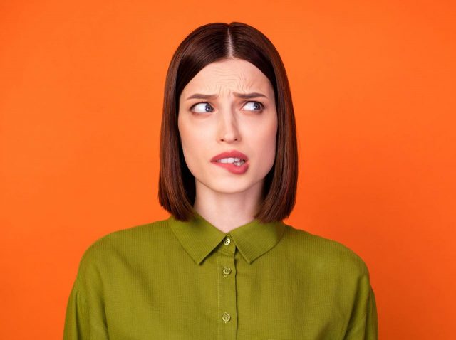 唇のカサつき、ひび割れは『生活習慣』のせいかも！荒れやすくなる3つのNG習慣