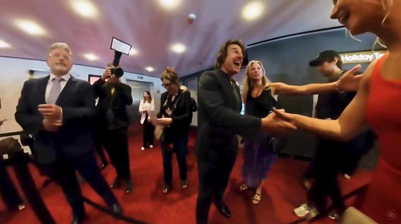 一般人がトム・クルーズに会う→トムが自分を知っていて絶叫