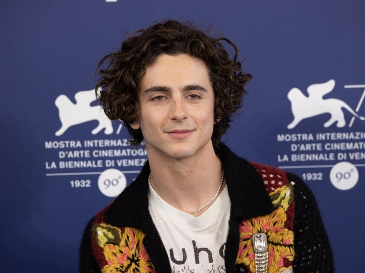 ティモシー・シャラメがレイカーズの試合を観戦【写真アリ】