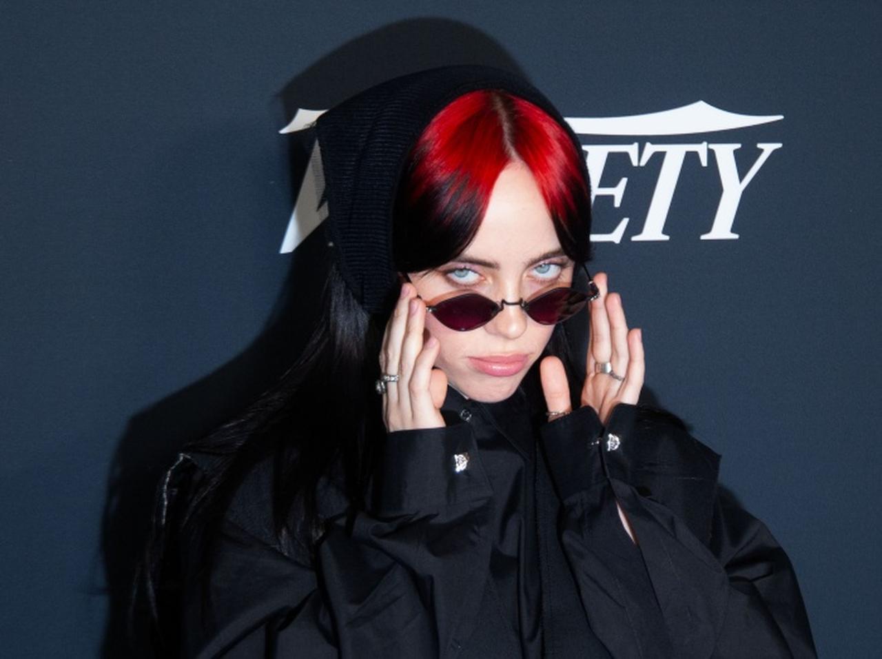 “女の子が好き”とカミングアウトしたビリー・アイリッシュ、「アウティング」されたと主張