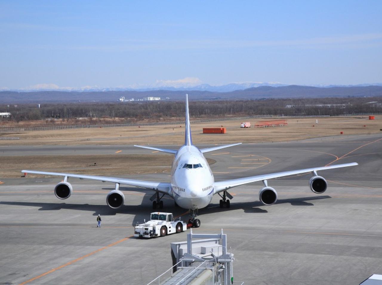 飛行機が緊急着陸、乗客が「口に出してはいけない言葉」を言ったことが原因