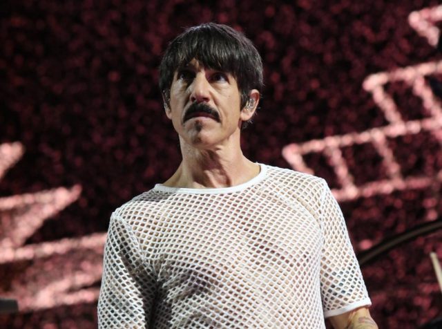 レッチリ、アンソニー・キーディスの壮絶な半生が著された自伝本が映画化