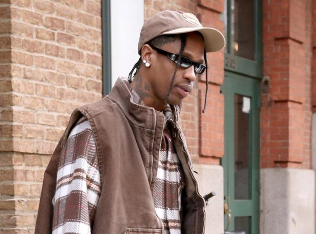 コンサート会場の清掃員に73万円で“有給休暇”を提示、トラヴィス・スコットが太っ腹すぎる