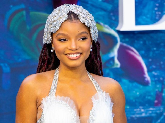 『リトル・マーメイド』アリエル役のハリー・ベイリーが「妊娠」を秘密にしていた理由を明かす