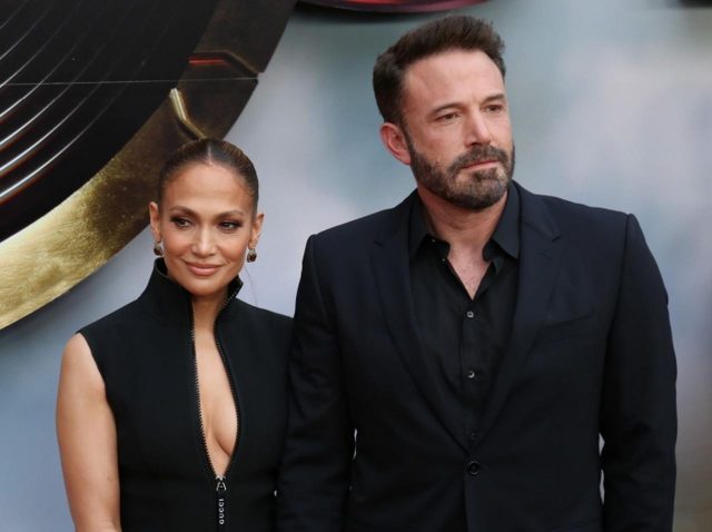 ベン・アフレックの「悲しそうな顔」に妻ジェニファー・ロペスが反応