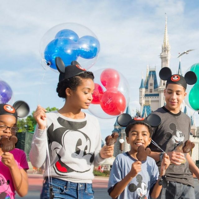 ディズニーランドに行くために「140万円」を“前払い”→『痛恨のミス』に気づく