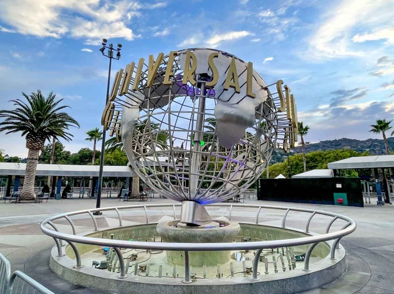 「ユニバーサル・スタジオで働いていた」と人気女優が明かす→嘘だと非難されるも『事実』だった