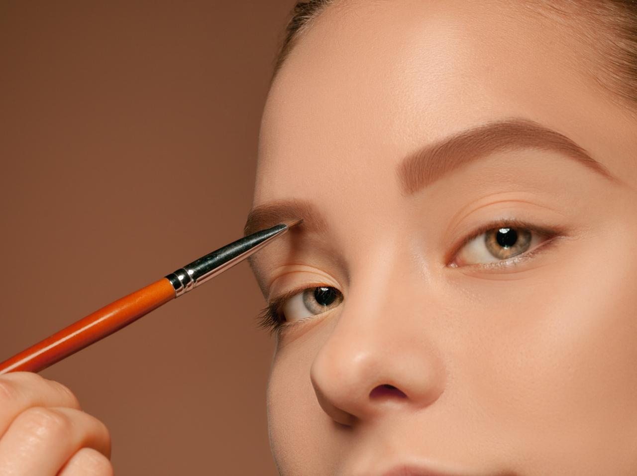 眉毛が突然薄くなった…！皮膚科医が教えるその原因3つ