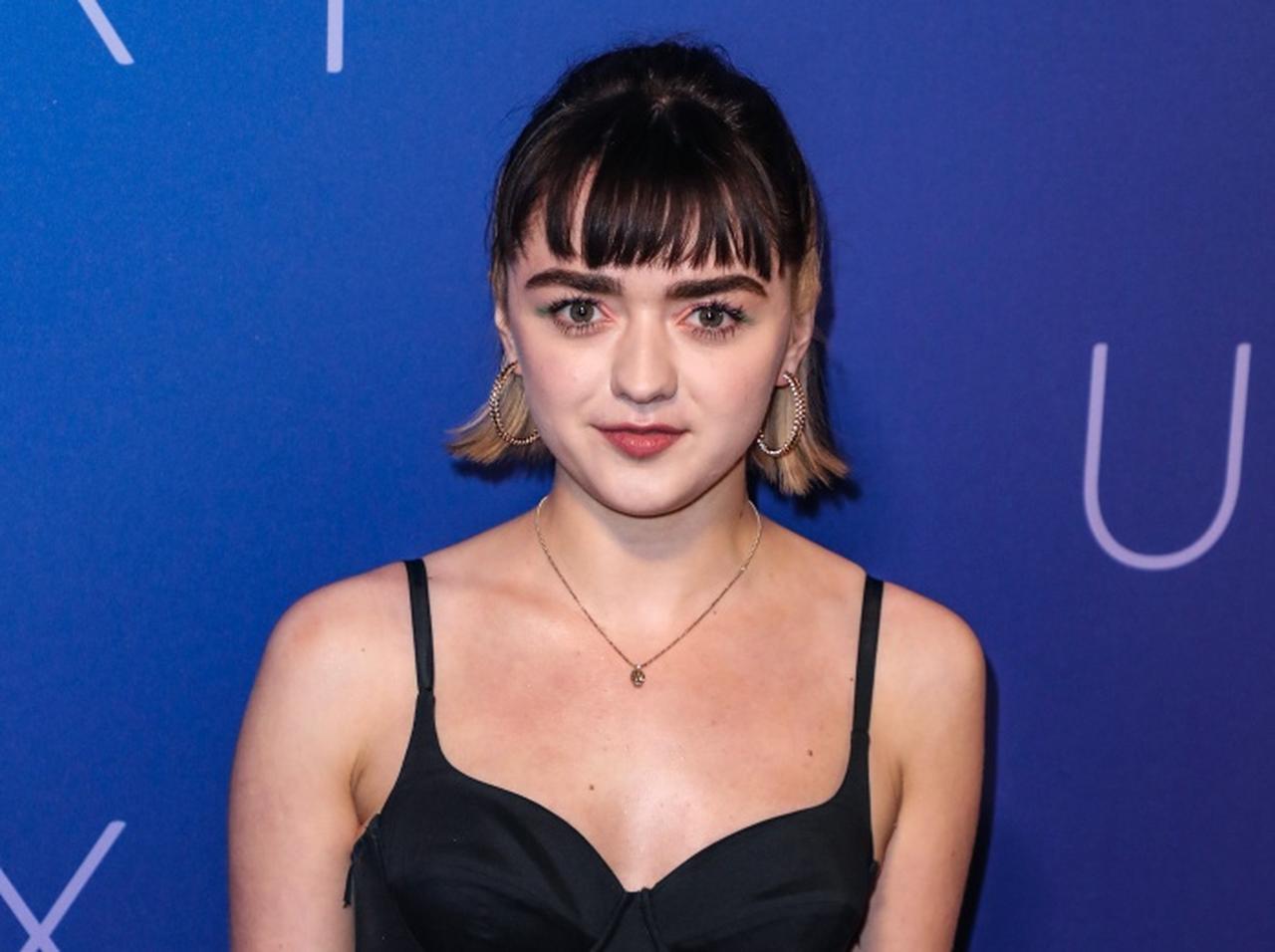 メイジー・ウィリアムズ、『ゲーム・オブ・スローンズ』アリア役でブレイクするも「長い間、迷いを感じていた」と明かす