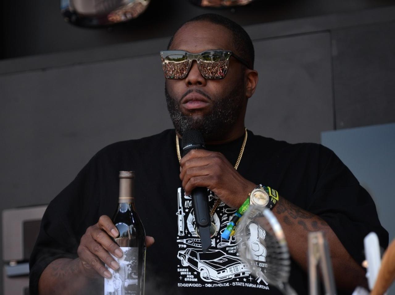 グラミー賞で3部門受賞したラッパー、会場で逮捕され連行