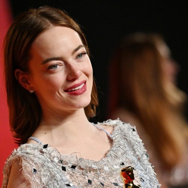 エマ・ストーン、アカデミー賞授賞式で話題になったシーンをめぐる「憶測」を否定