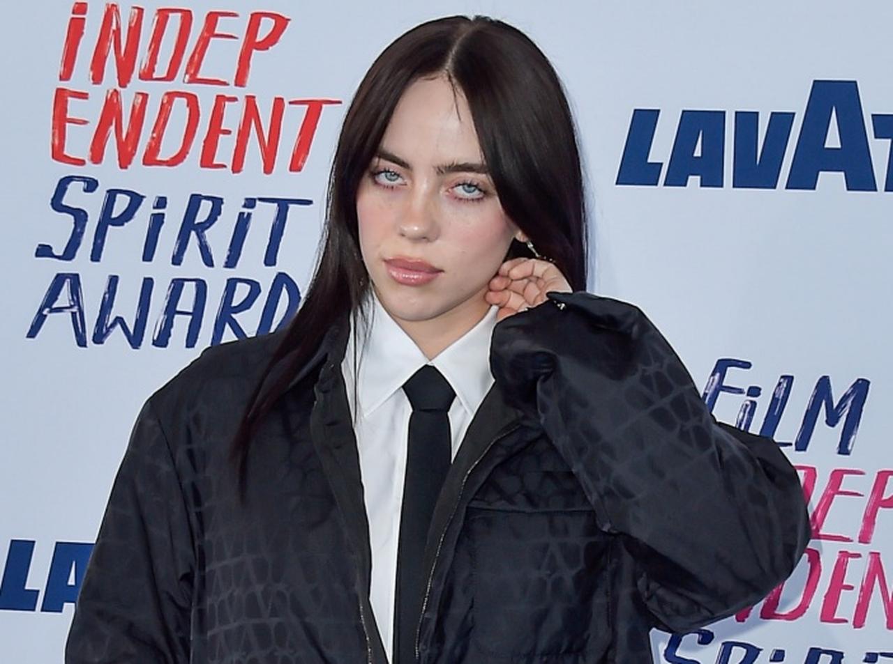 ビリー・アイリッシュ、鏡の前で自慰行為をする理由