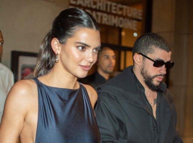 復縁したケンダル・ジェンナーとバッド・バニーが同じ舞台で初共演