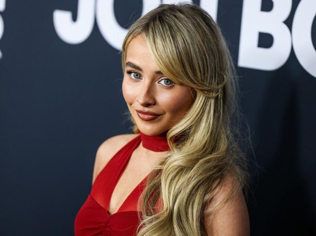 サブリナ・カーペンターメイクに必須アイテムは？もうすぐ日本で購入可能