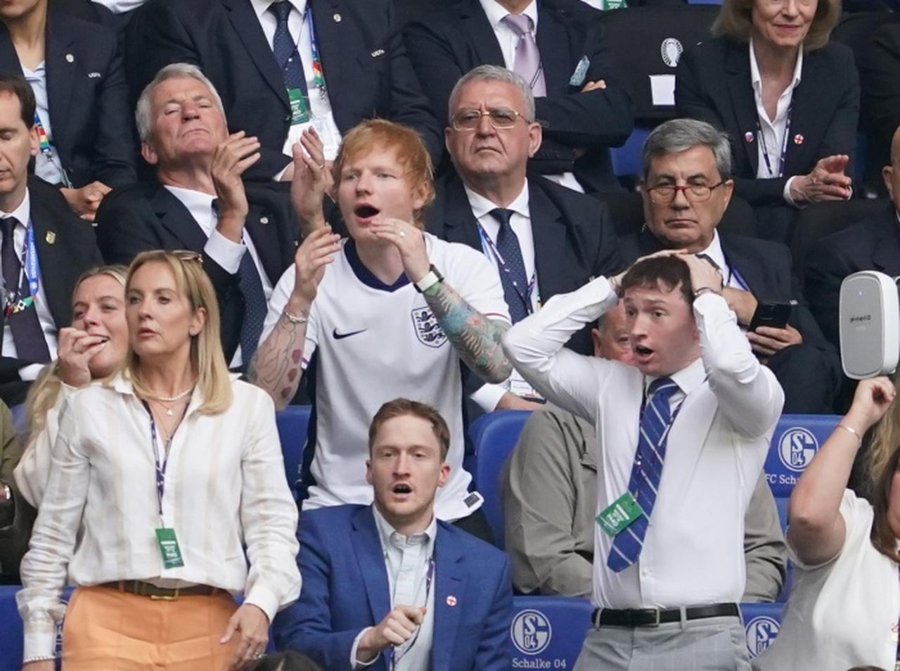 エド・シーランがEURO2024を観戦、試合中に一喜一憂する姿に親近感