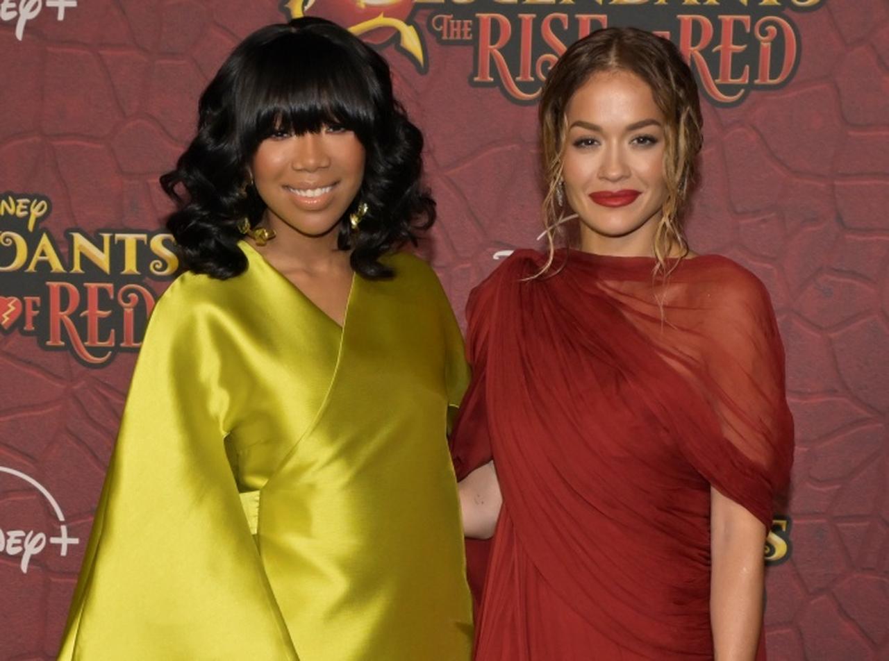 『ディセンダント4』プレミアが開催、キャラクターに合わせた衣装がキュート