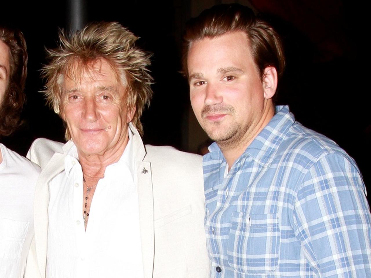 ロッド・スチュワート息子、チャーリー・シーンの元恋人と交際