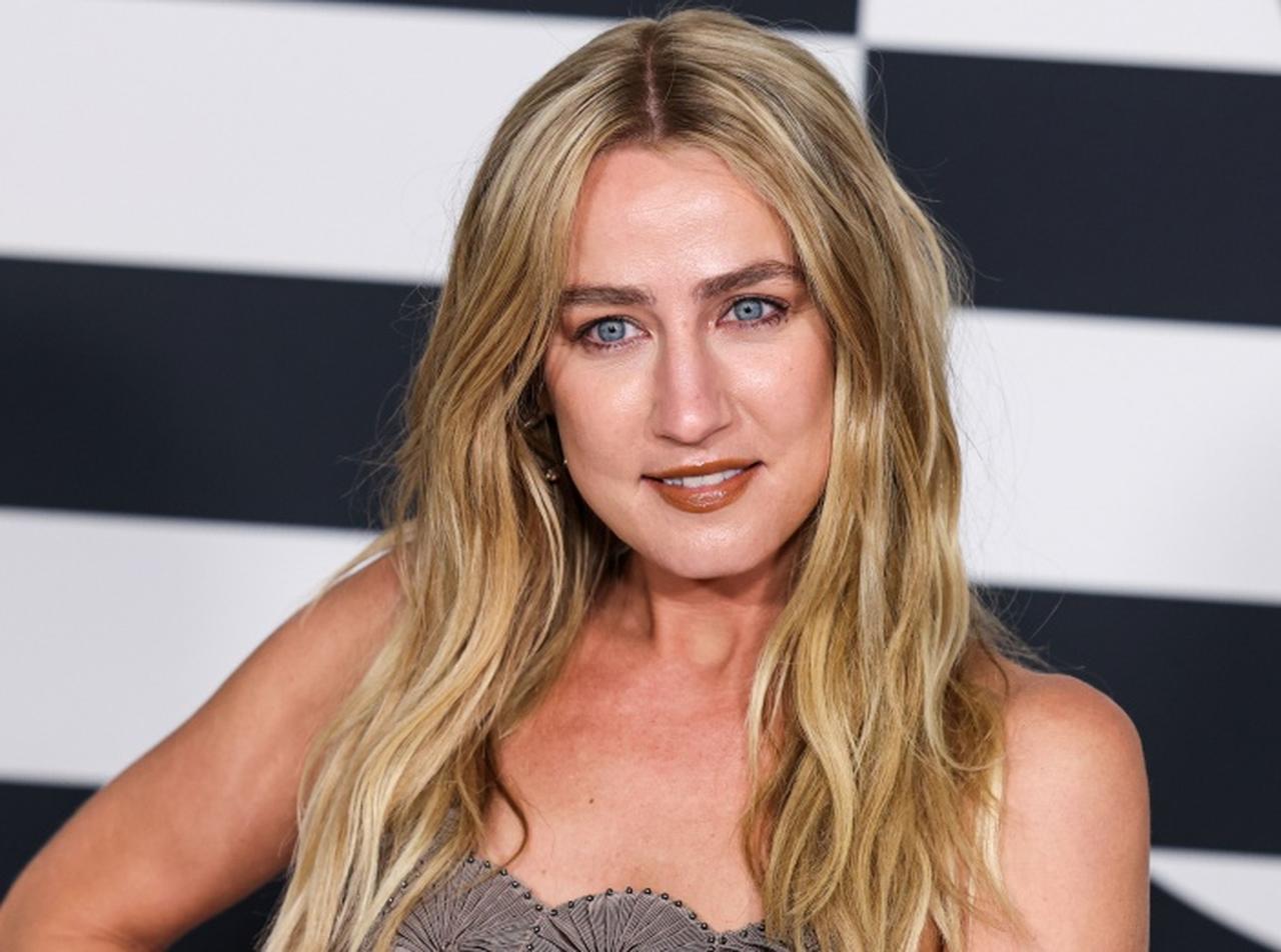 リハビリ施設へ入所、MLBホームランダービーの国歌斉唱で酷評されたシンガー