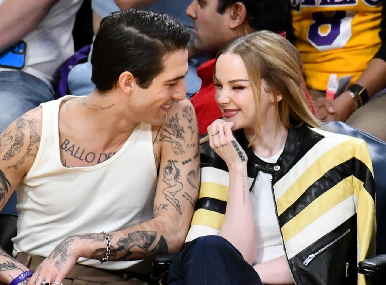 ダヴ・キャメロン、恋人ダミアーノとの愛の1年を秘蔵写真で振り返り